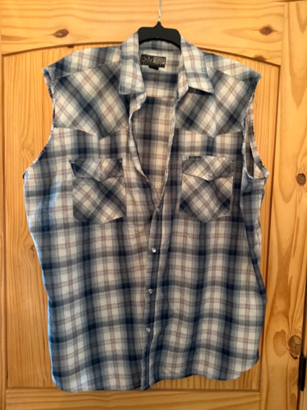 Canyon Guide Outfitters plaid pearl snap frayed muscle shirt NWOT